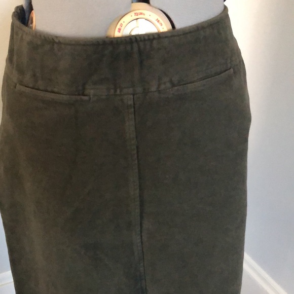 Boden skirt. Moleskin cotton. Dark green. UK size 14: US size 10. - Picture 5 of 8